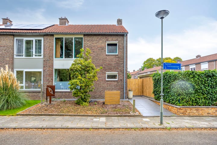 Pastoor Leonardus Canisiusstraat 12