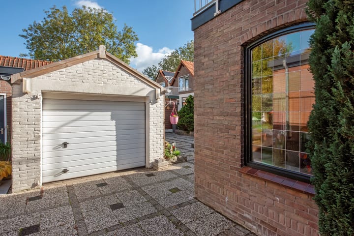 Foto 32 van Molenstraat 174