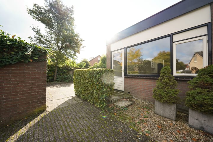 Photo 47 of Meidoornlaan 7