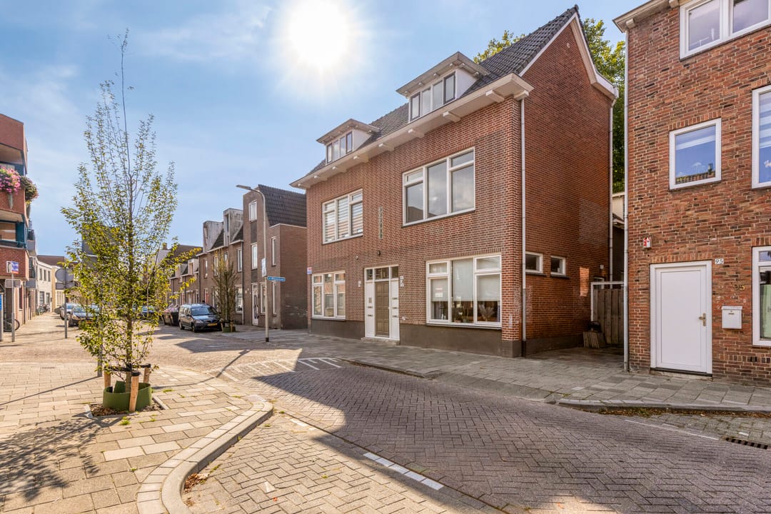 Foto 2 van Damstraat 93