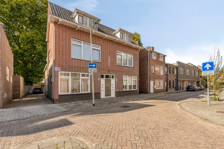Foto 3 van Damstraat 93