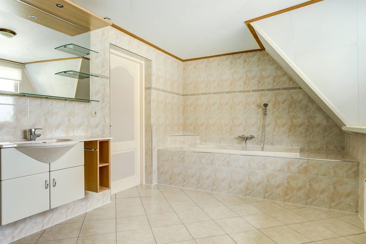 Photo 34 of Kromme Warren 42