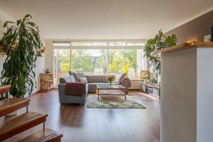 Photo 2 of Hanzestraat 126