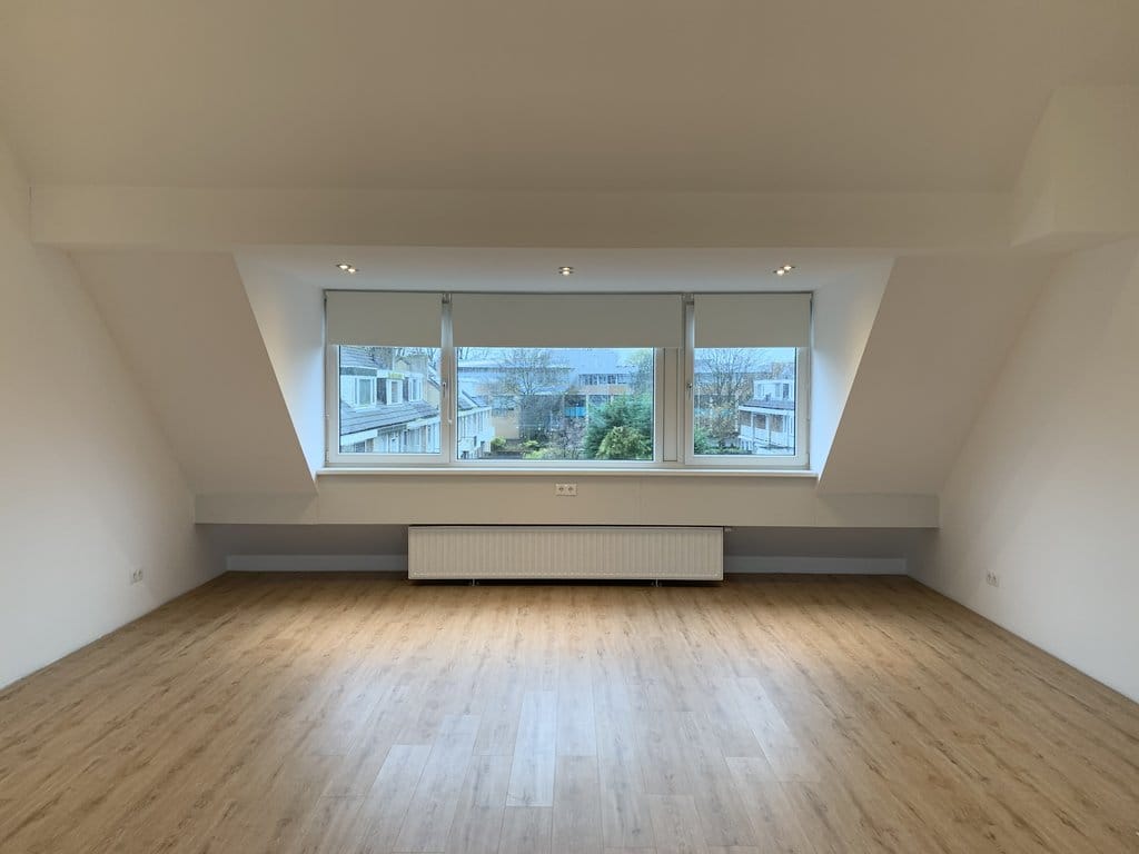 Photo 18 of Diepenbrocklaan 73