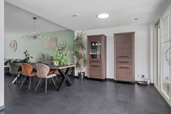 Photo 12 of Aziëlaan 55