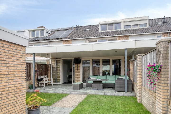 Photo 32 of Aziëlaan 55