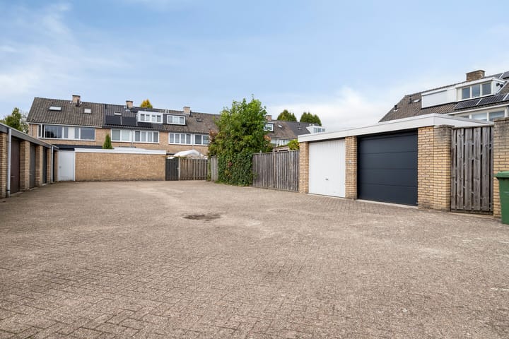 Photo 33 of Aziëlaan 55