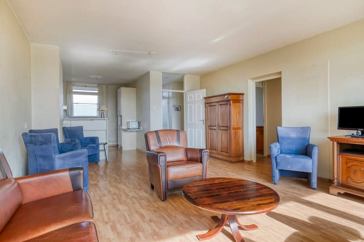 Photo 7 of Haringvlietstraat 191