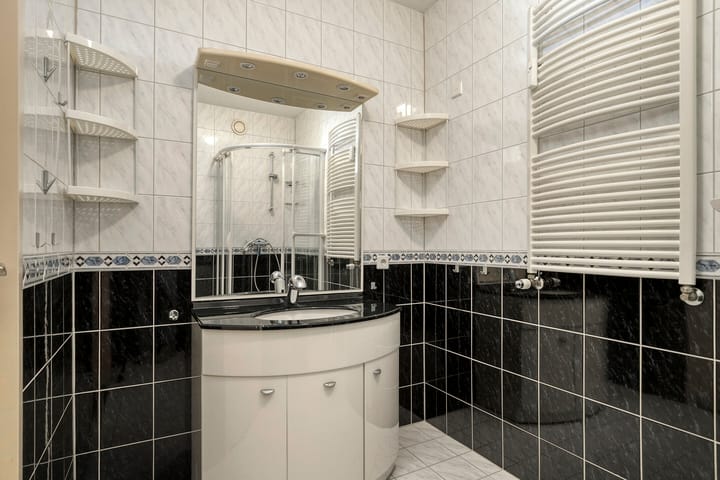 Photo 16 of Haringvlietstraat 191