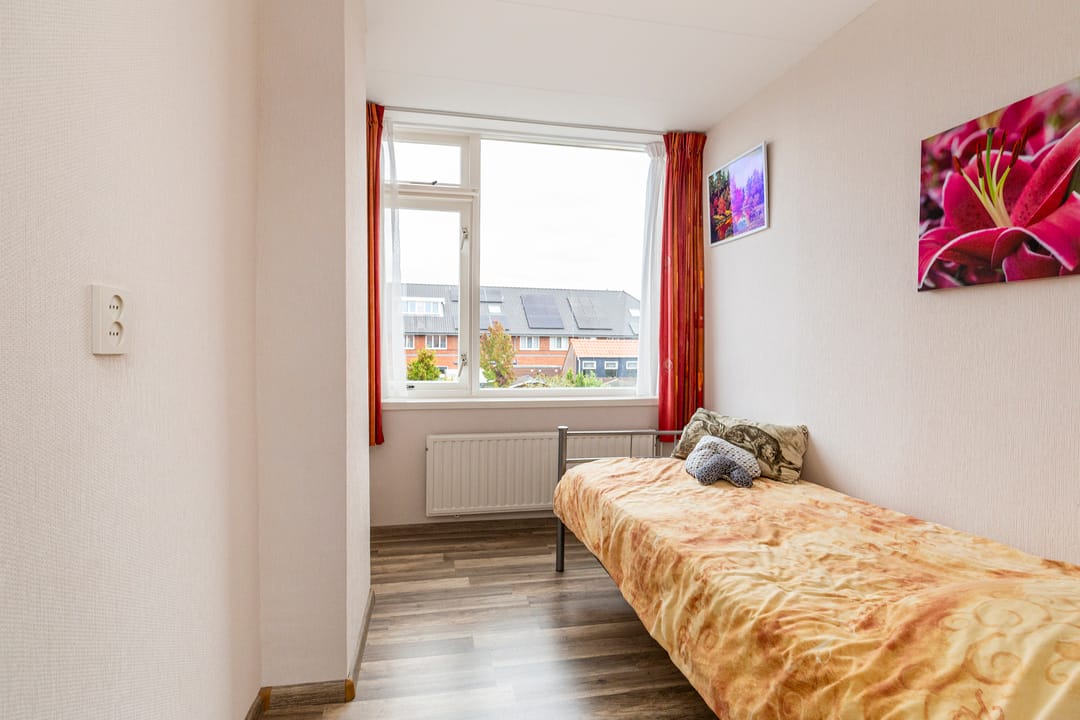 Photo 28 of Prins Hendrikstraat 75