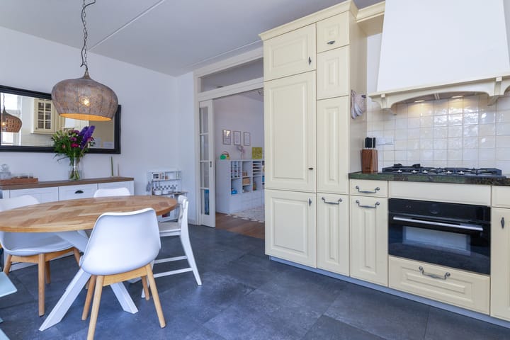 Photo 22 of Mari Andriessenhof 24