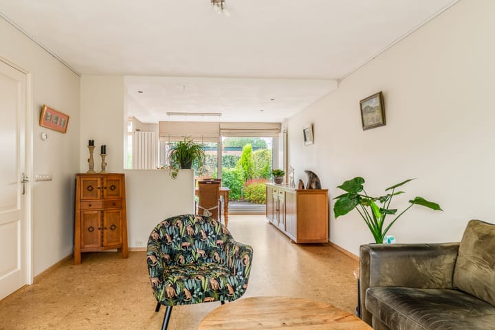 Foto 12 van Kennemerstraatweg 257