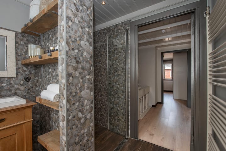 Foto 36 van Niasstraat 13