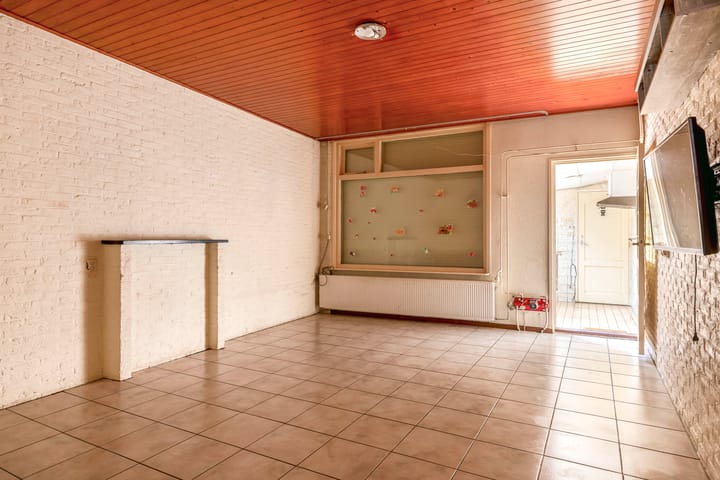 Photo 3 of Oranjestraat 11