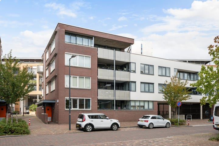 Foto 12 van Emmaplein 17