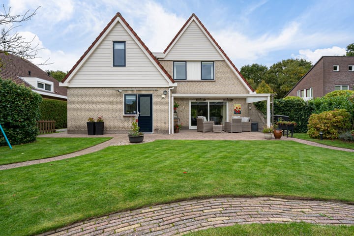 Foto 42 van Smaragdstoep 16