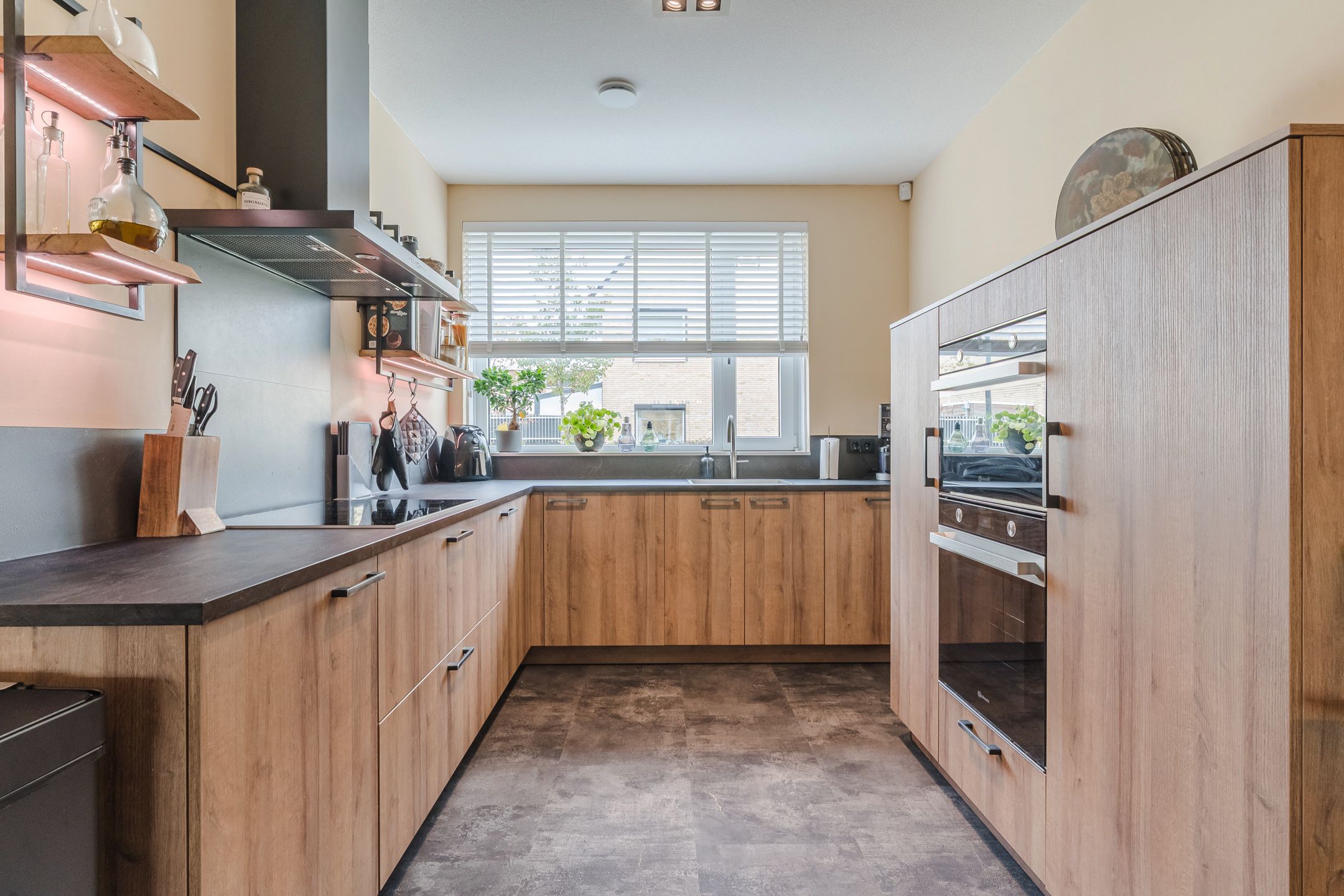 Foto 3 van Johan de Wittstraat 36