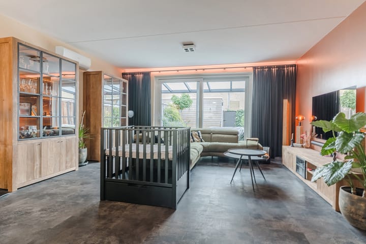 Foto 16 van Johan de Wittstraat 36