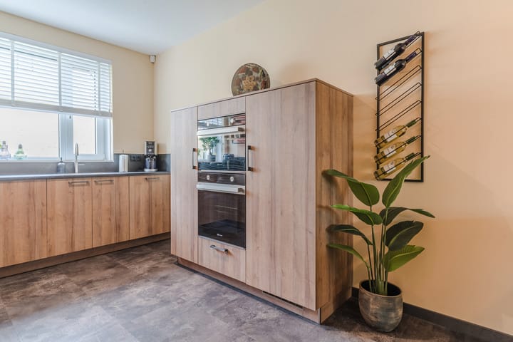 Foto 21 van Johan de Wittstraat 36