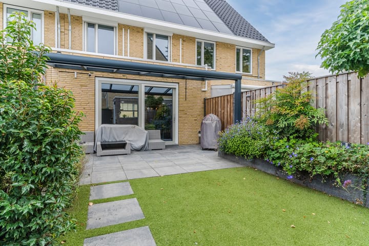 Foto 39 van Johan de Wittstraat 36