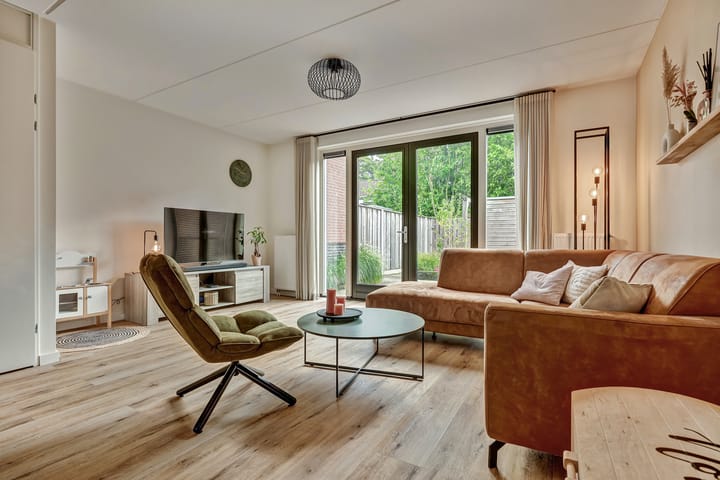 Photo 2 of Begoniastraat 25