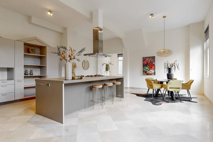 Photo 3 of Van de Spiegelstraat 21-A