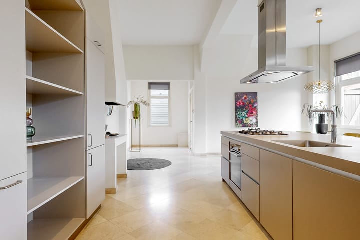 Photo 5 of Van de Spiegelstraat 21-A