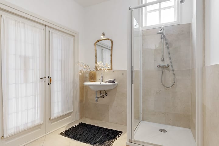 Photo 16 of Van de Spiegelstraat 21-A