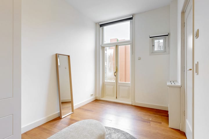 Photo 19 of Van de Spiegelstraat 21-A