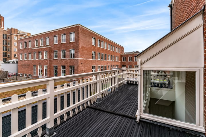 Photo 21 of Van de Spiegelstraat 21-A