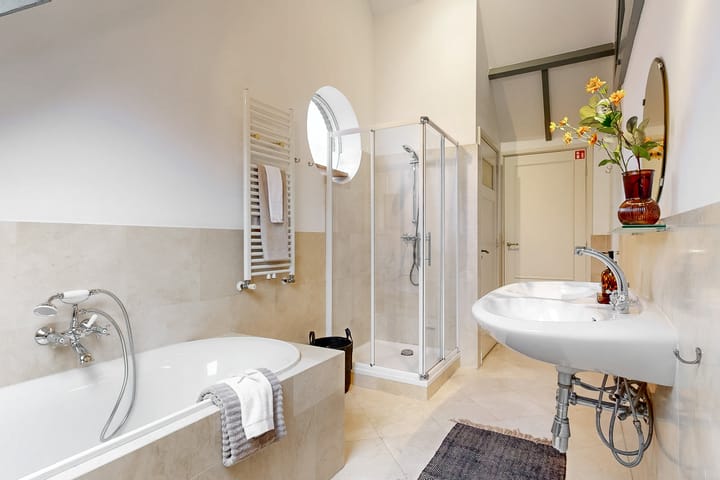 Photo 35 of Van de Spiegelstraat 21-A