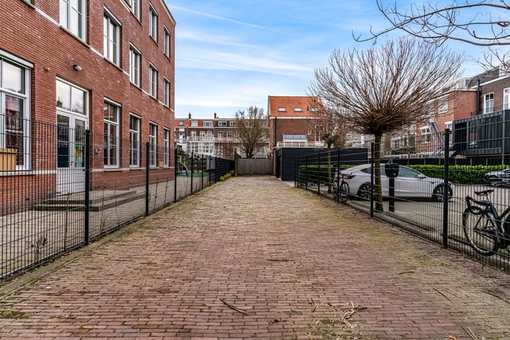 Photo 40 of Van de Spiegelstraat 21-A