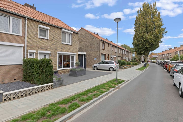 Photo 3 of Van Goudoeverstraat 58