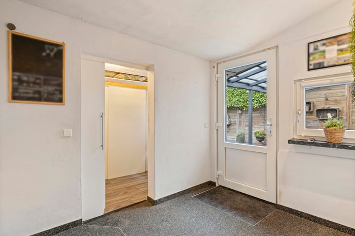 Photo 26 of Van Goudoeverstraat 58