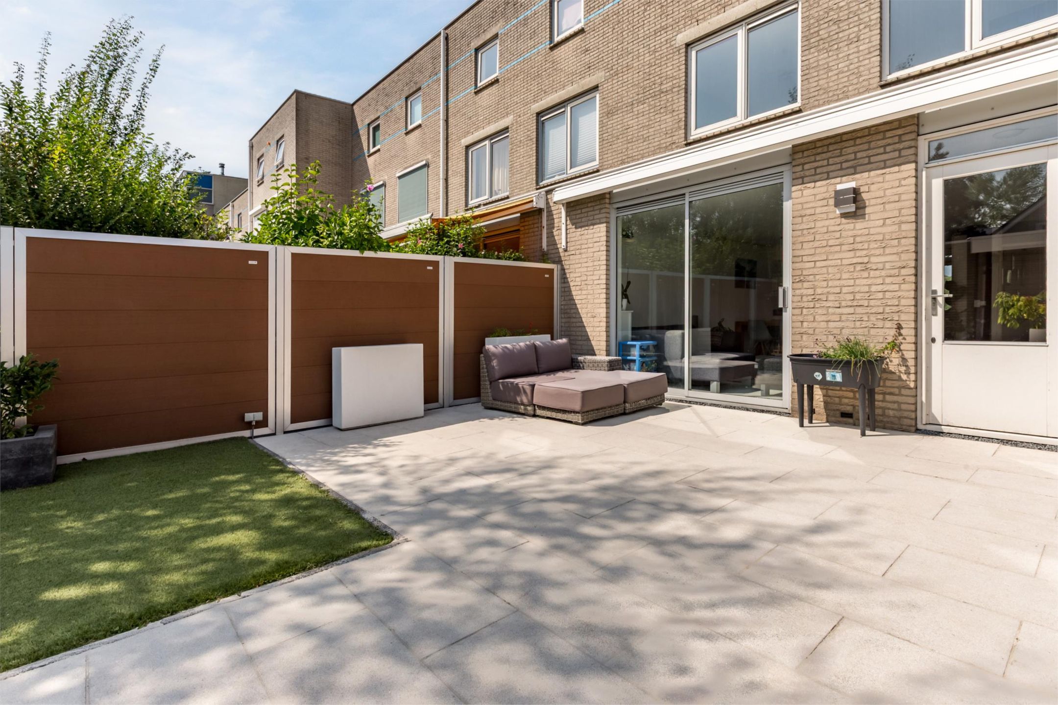 Photo 18 of Florazoom 9