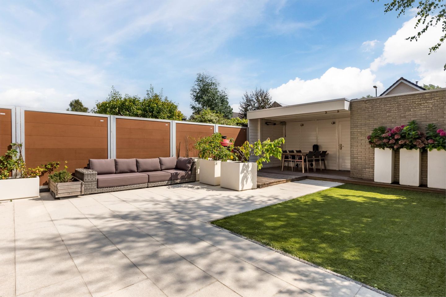 Photo 19 of Florazoom 9