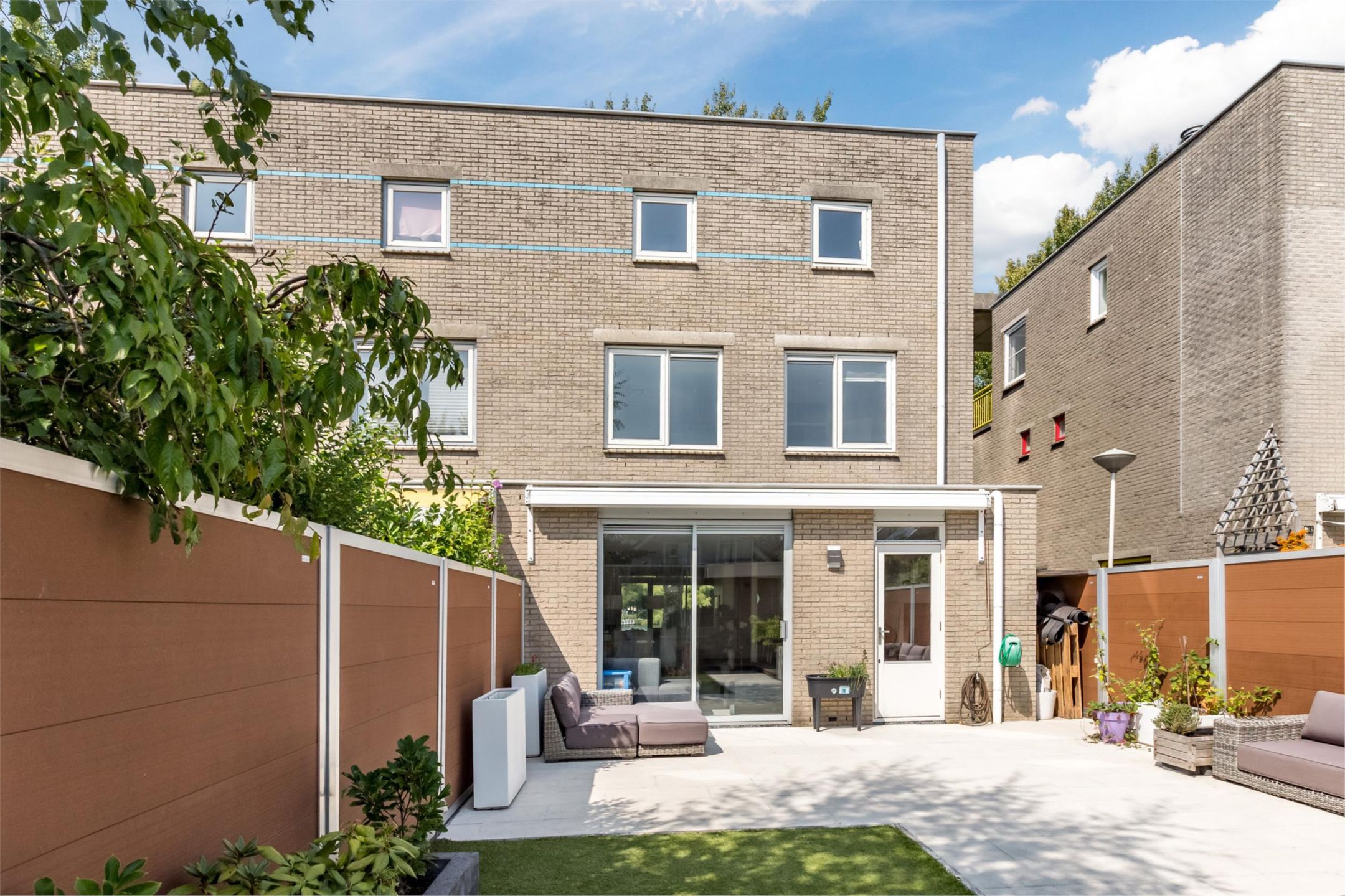 Photo 21 of Florazoom 9