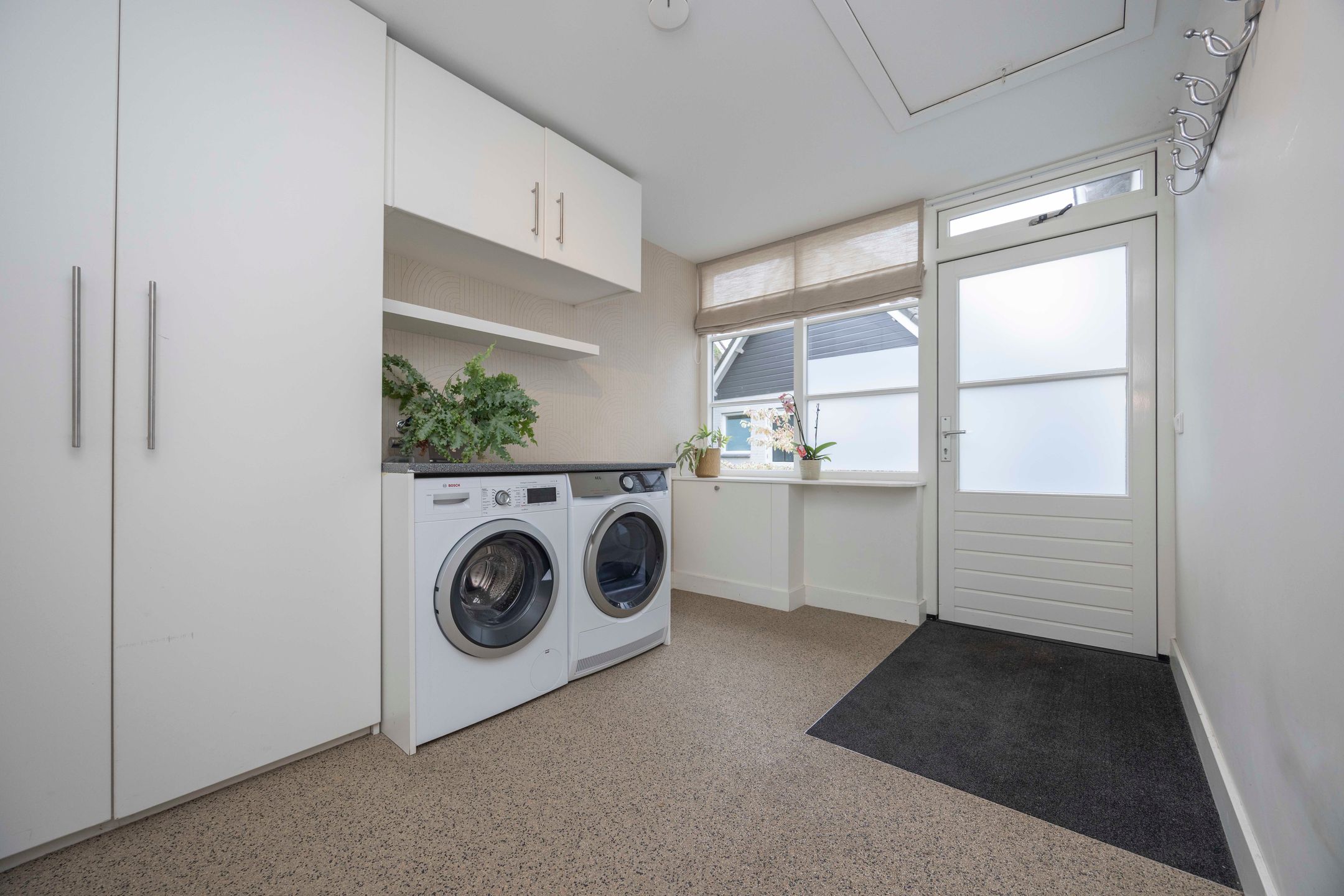 Foto 15 van Woudseweg 19