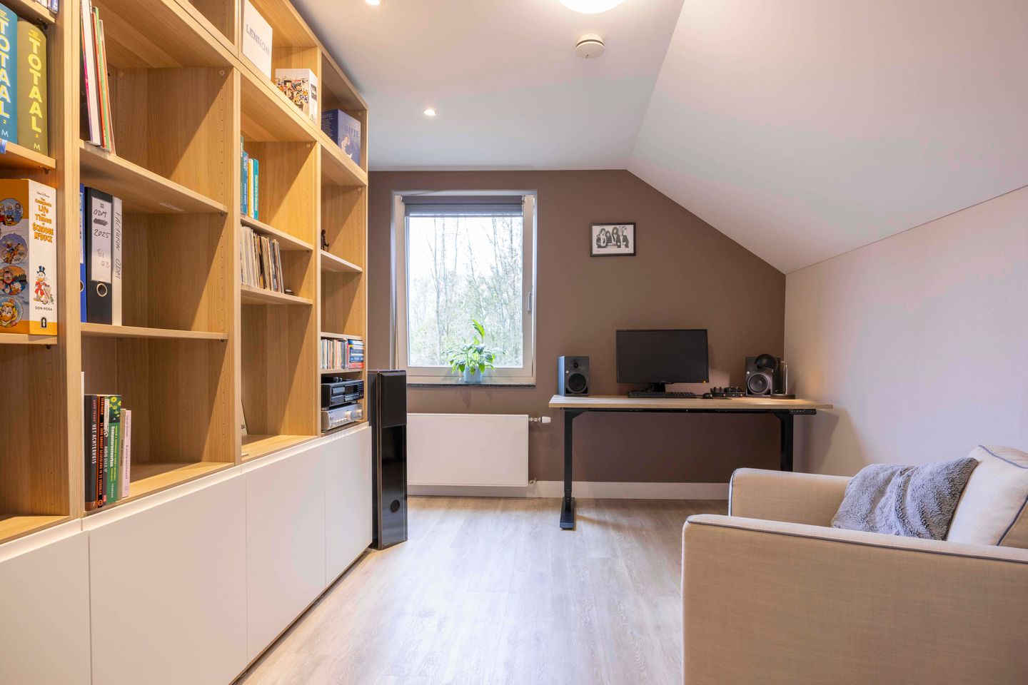 Foto 20 van Woudseweg 19