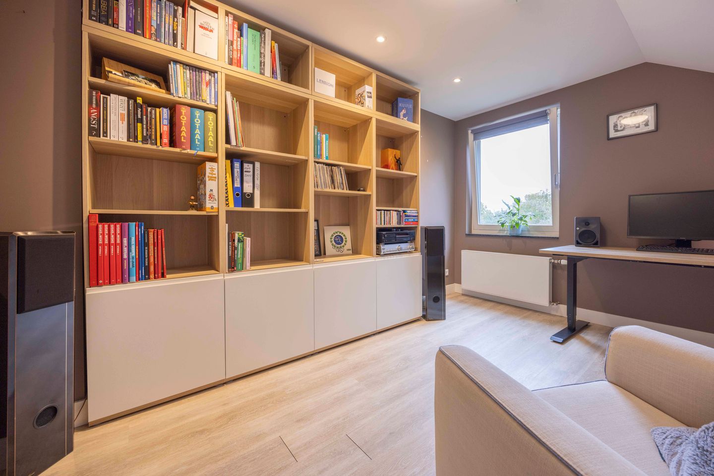 Foto 19 van Woudseweg 19