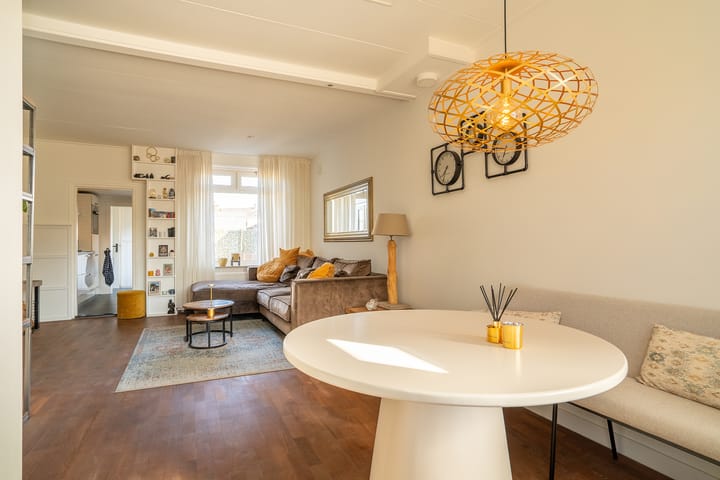 Foto 12 van Larixstraat 2