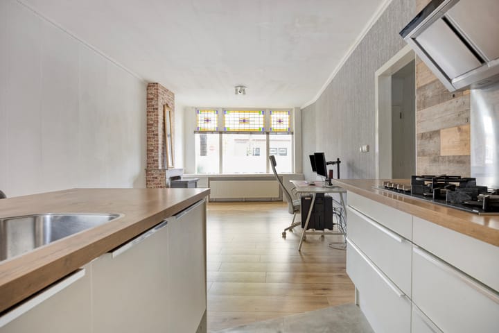 Photo 9 of Westfrankelandsestraat 99