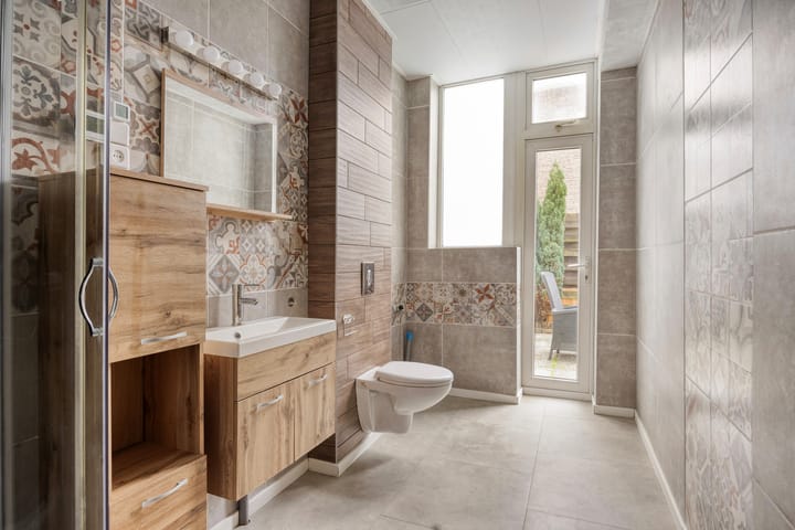 Photo 13 of Westfrankelandsestraat 99