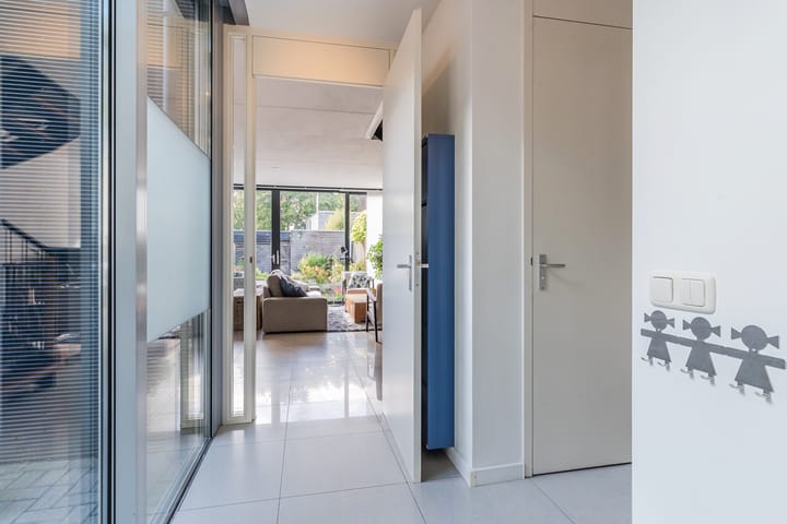 Photo 12 of Gombertstraat 55