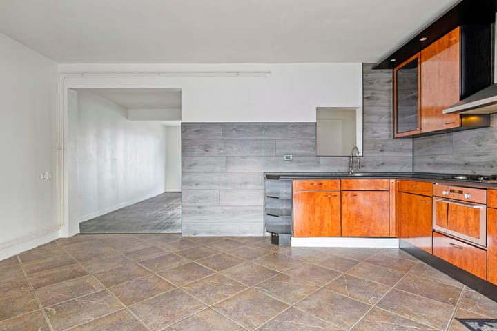 Photo 18 of Dr. Ariënsstraat 26