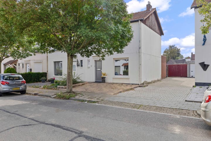 Photo 37 of Dr. Ariënsstraat 26