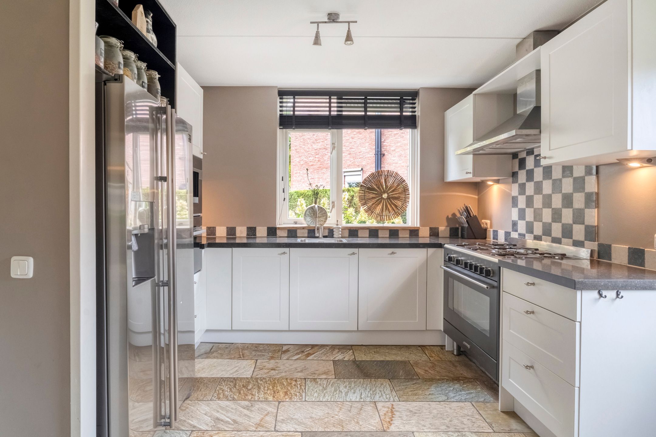 Photo 15 of Prins Hendrikerf 9