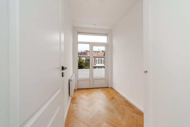 Photo 31 of Weissenbruchstraat 394