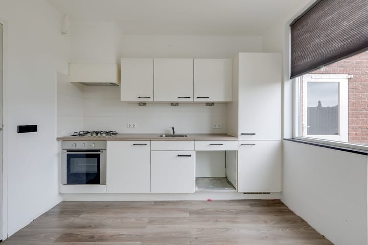 Foto 3 van van Schaikstraat 6-C