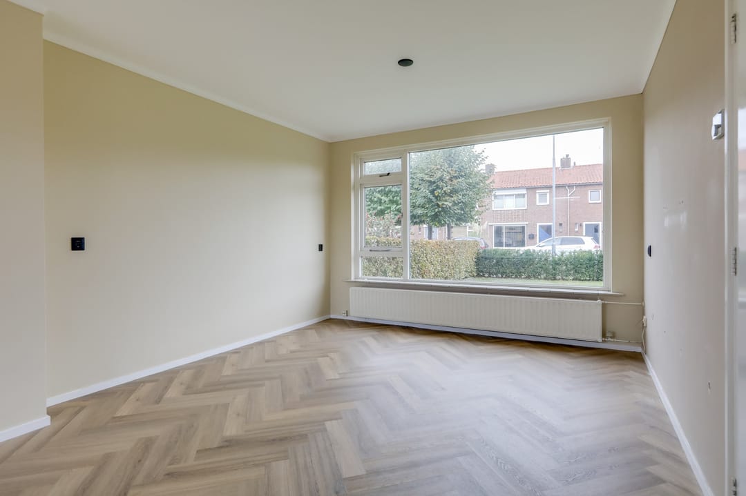 Foto 17 van van Schaikstraat 6-C